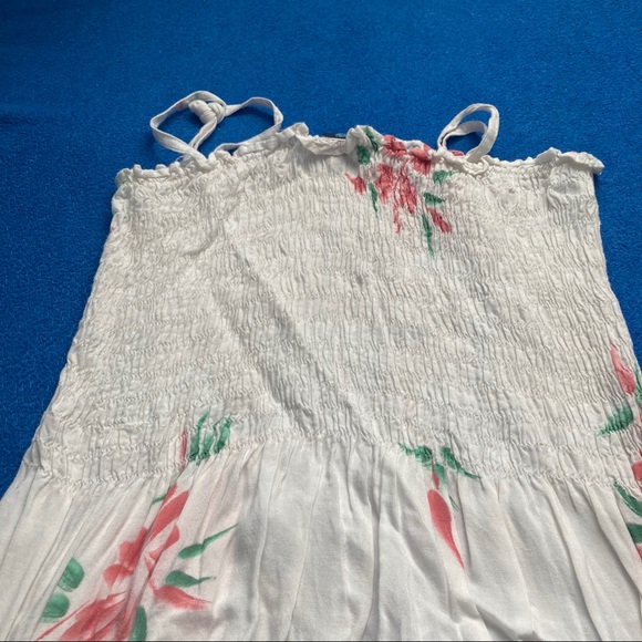 2/$10 - White floral sundress in XL - Picture 2 of 4